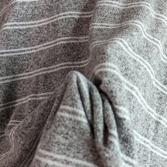 Torrid Gray Shirt 2X 2 Crop Striped Plus Long Sleeve Henley Button Stretch White - Picture 11 of 13